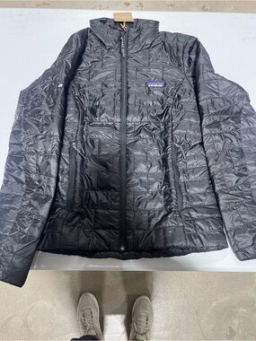 Women’s Patagonia Black Nano Puff Quilted Jacket. Small.